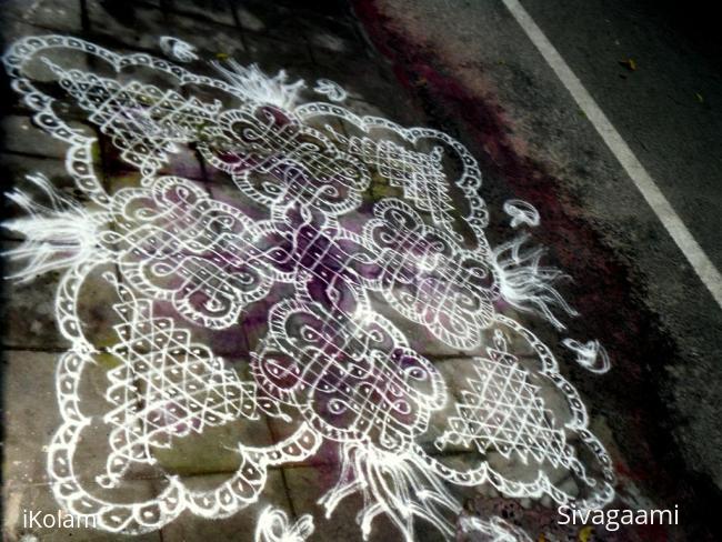 Rangoli: my favourite sikku kolam by me last week