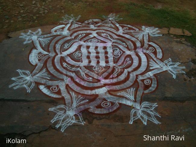 Rangoli: PADIKOLAM