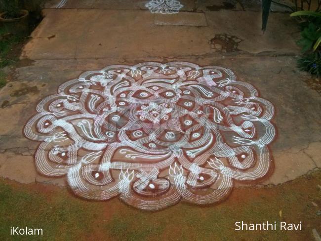 Rangoli: padikolam