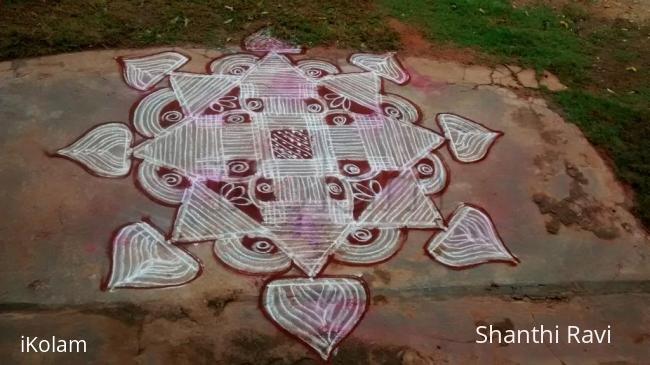 Rangoli: PADIKOLAM