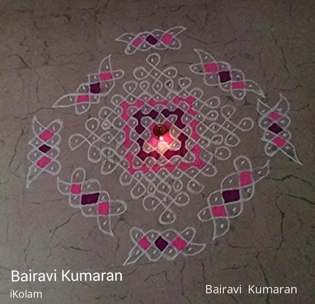 Rangoli: Navaratri day 8
