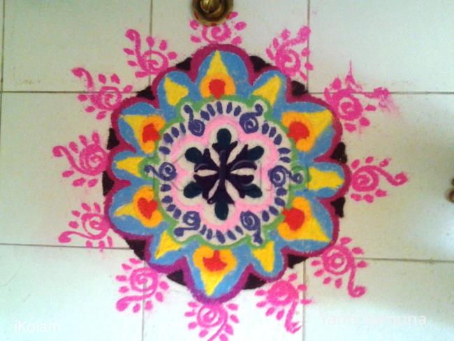 Rangoli: Free hand rangoli