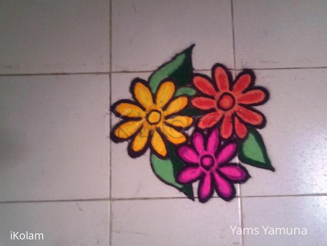 Rangoli: Simple Flower rangoli