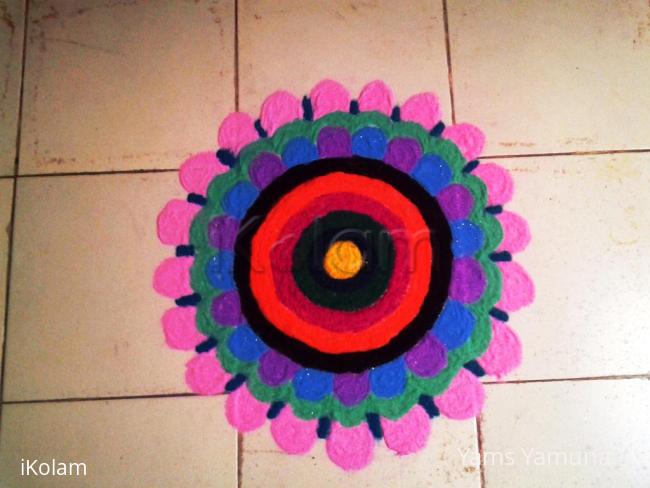 Rangoli: circlae kolam
