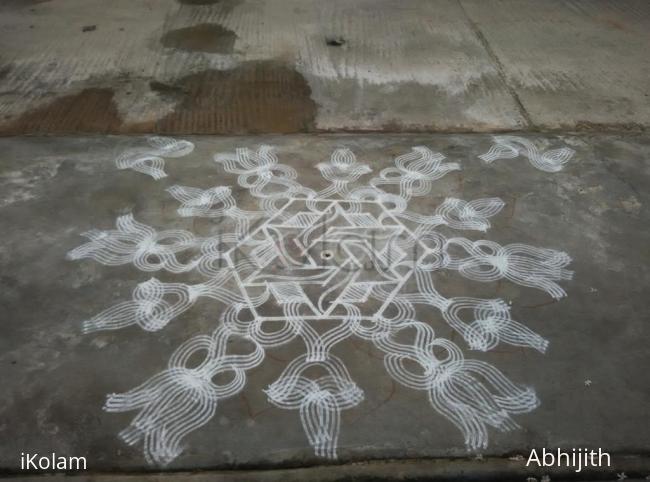 Rangoli: Star kolam