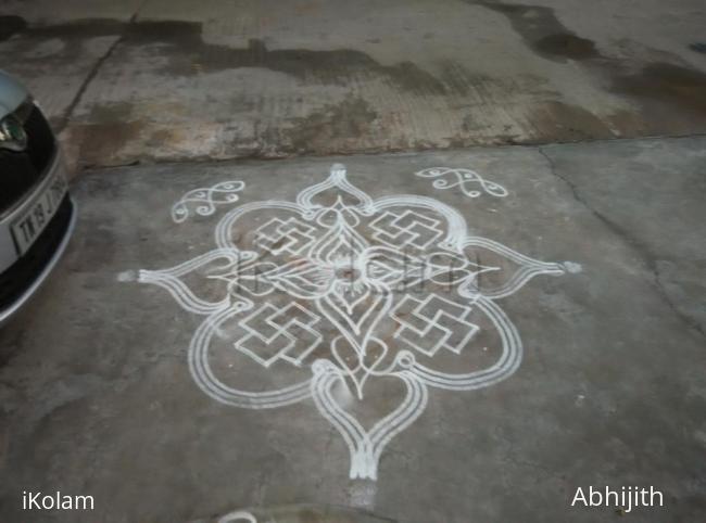 Rangoli: Swastik-kolam 