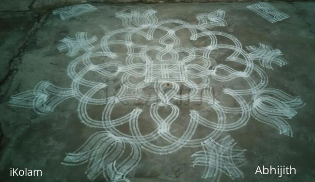Rangoli: Simple  padi Kolam 
