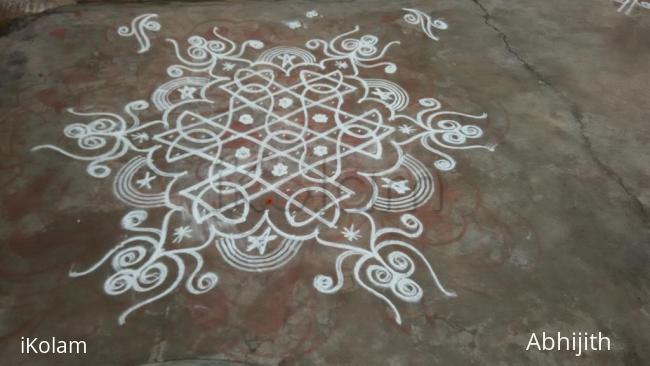 Rangoli: Simple Chikku kolam