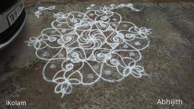 Rangoli: Rainy Kolam 