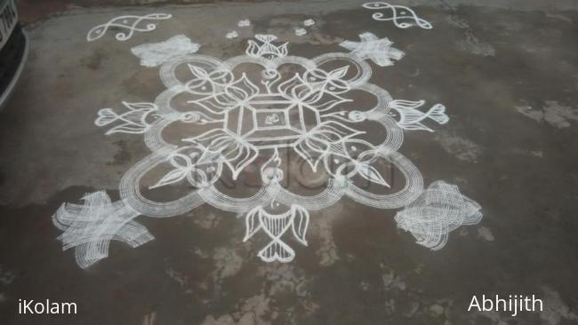 Rangoli: Simple  Kolam 