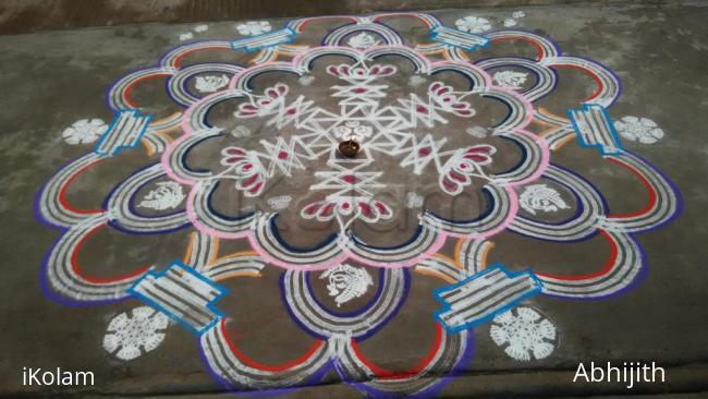 Rangoli: Friday Padi kolam