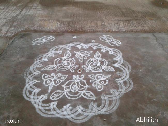 Rangoli: Friends add color to our life---Happy Friendship Day