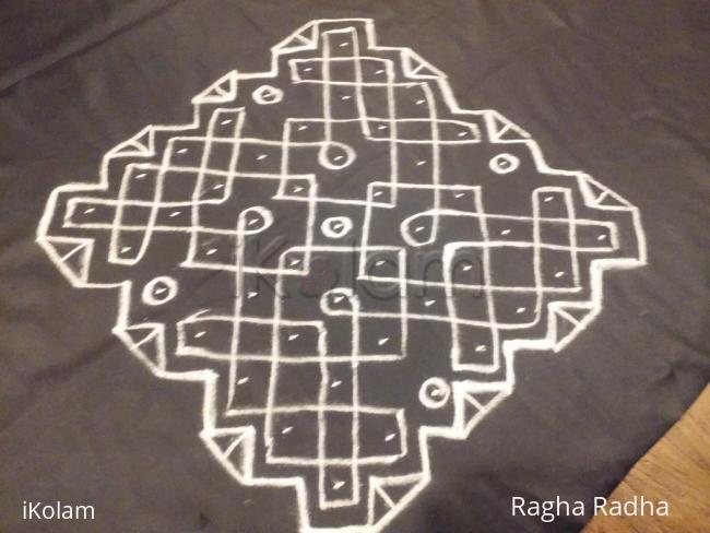 Rangoli: 7X7EASY CHIKKU RANGOLI-38