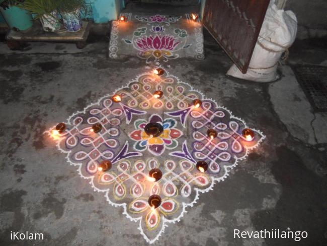 Rangoli: Chikku kolam with flower on karthigai deepam.