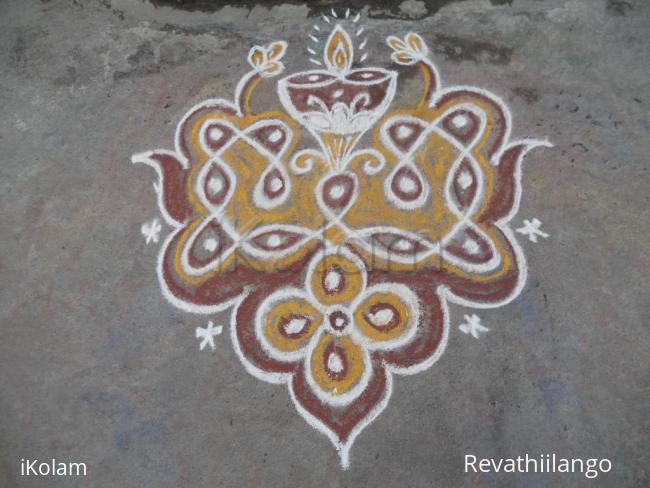 Rangoli: Rev's new type chikku, deepam kolam.