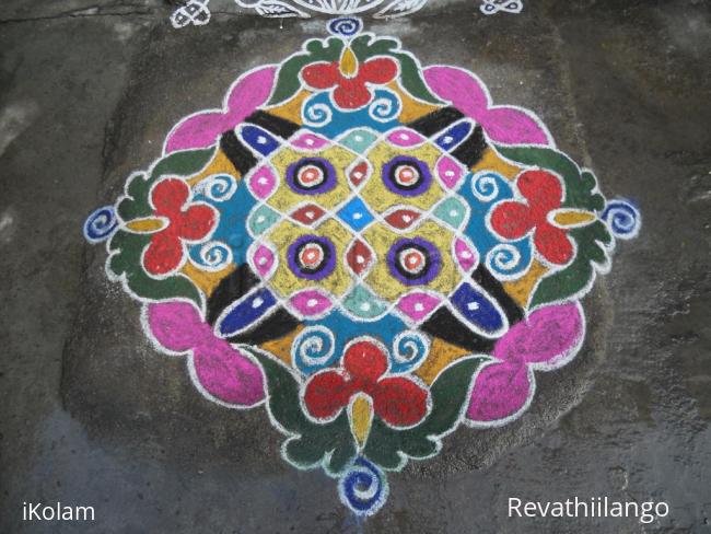 Rangoli: Rev's markazhi day 1 kolam. Rangoli: Rev's markazhi day 1 kolam.