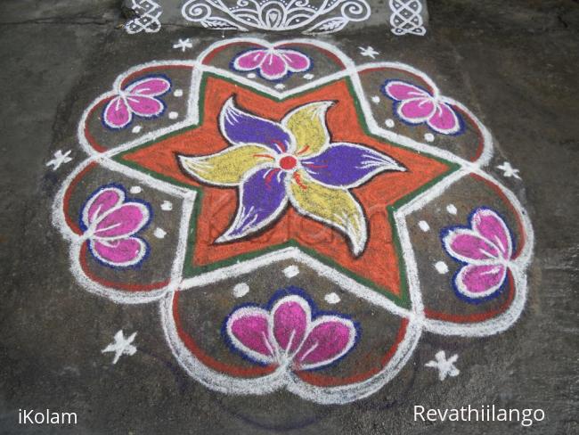 Rangoli: Rev's margazhi day 3 kolam.