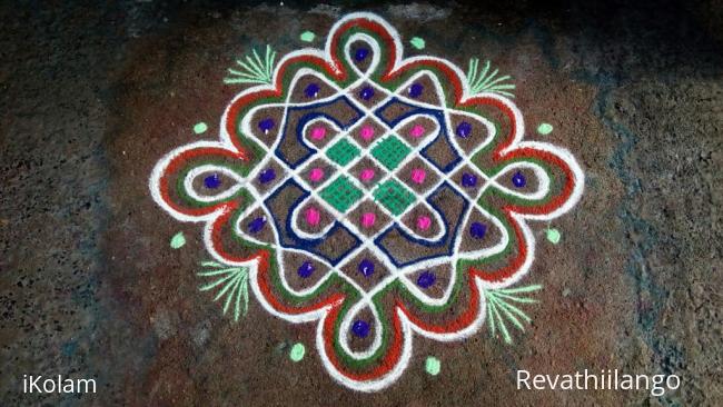 Rangoli: Rev's chikku kolam 34. Rangoli: Rev's chikku kolam 34.