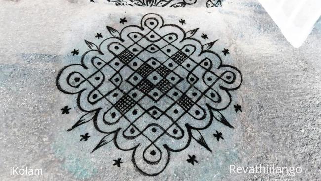 Rangoli: Rev's chikku kolam 35.