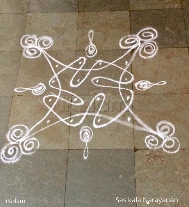 Rangoli: White n white