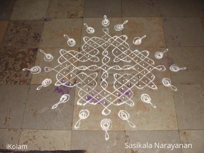 Rangoli: Simple chikku kolam