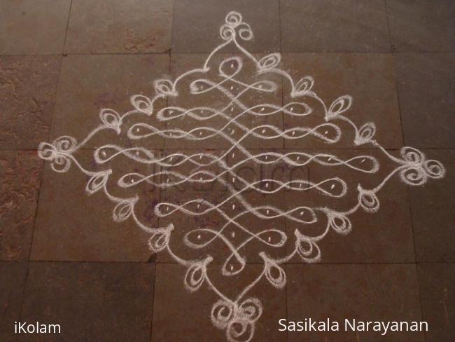 Rangoli: Simple chikku kolam