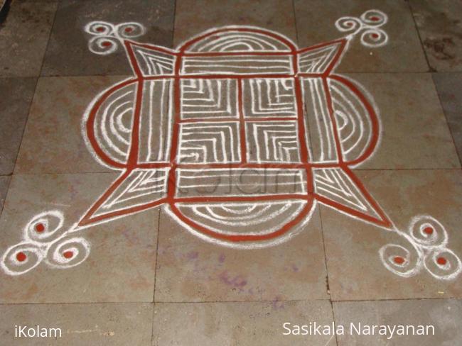 Rangoli: Padi kolam for Holi Rangoli: Padi kolam for Holi