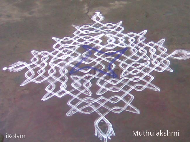 Rangoli: chikku kolam