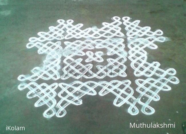 Rangoli: chikku kolam