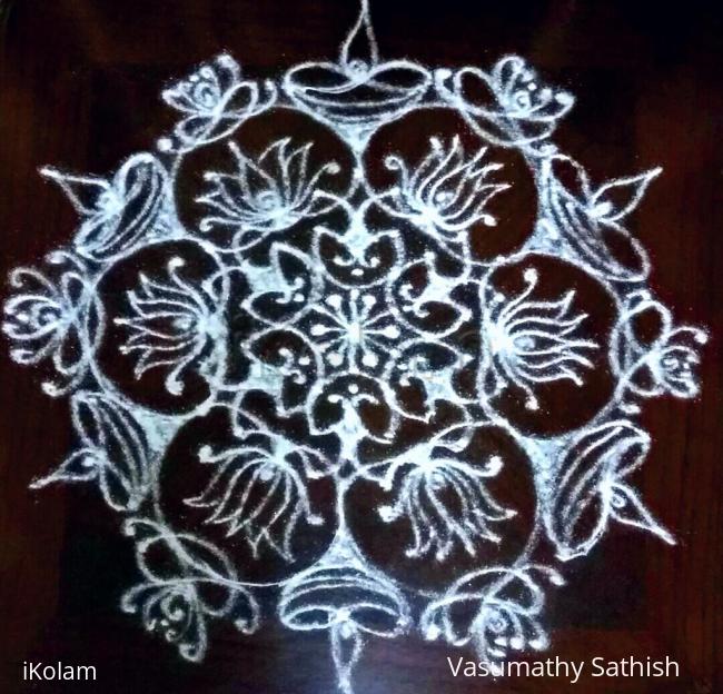 Rangoli: Beginner's Dotted Rangoli  with 9-5 interlaced dots 