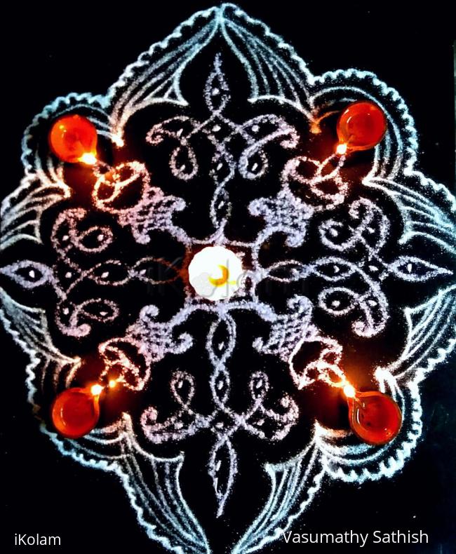 Rangoli: Beginner's Dotted Rangoli for Karthigai with 11-1 straight dots 