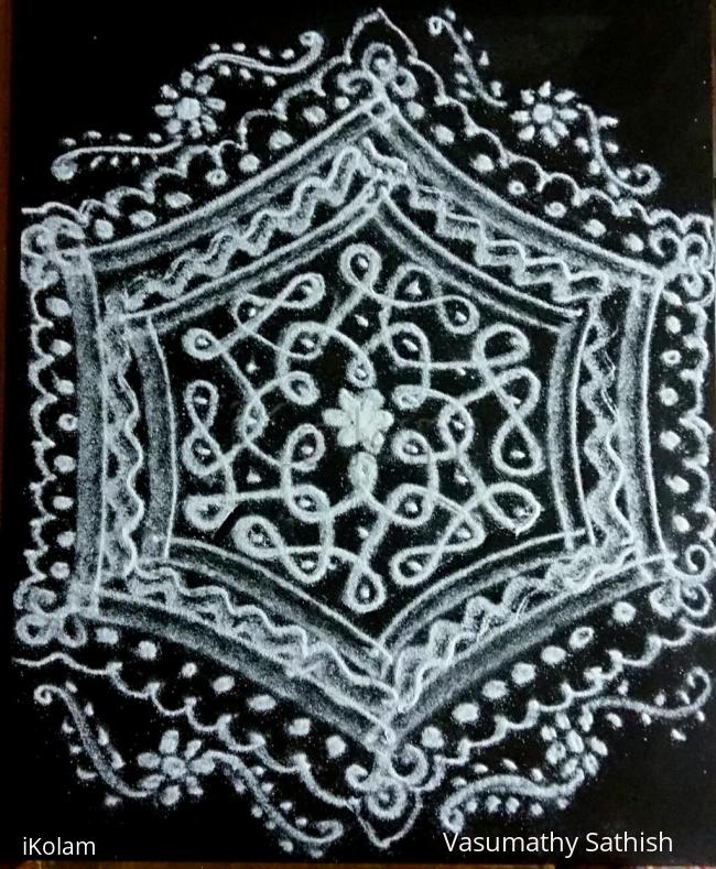 Rangoli: A simple chikku padi kolam for Thai poosam 