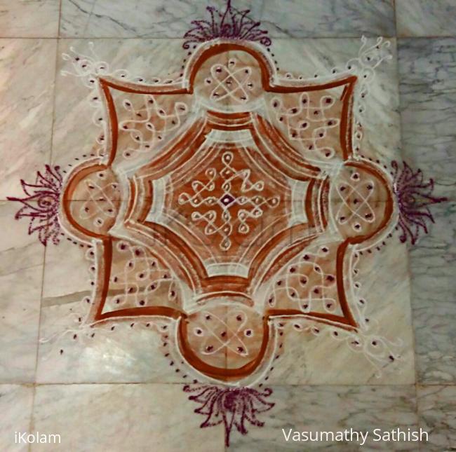 Rangoli: Thai Velli  - 3 A chikku padi Kolam with Kavi n kolamavu 