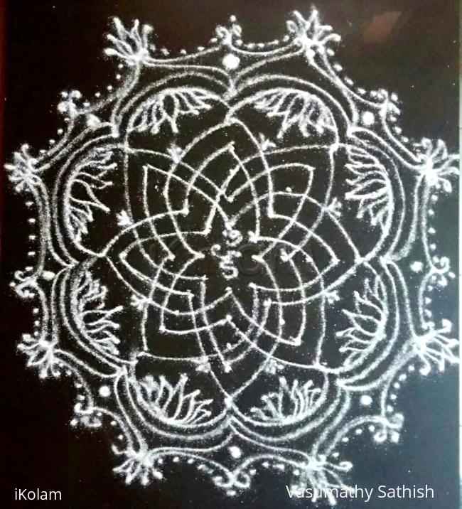 Rangoli: Hridaya Kamalam with freehand extension 