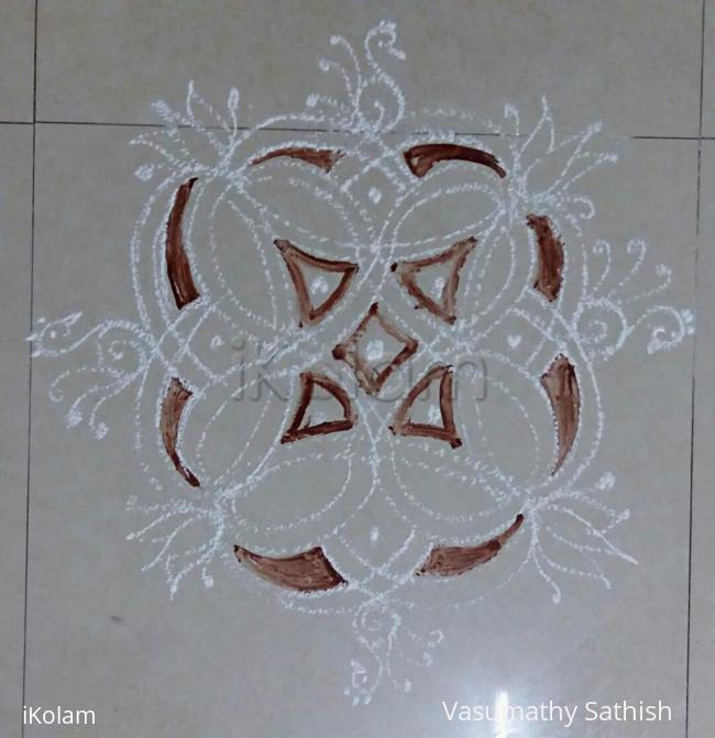 Rangoli: Freehand padi kolam with rice flour n kavi Rangoli: Freehand padi kolam with rice flour n kavi