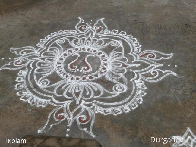 Rangoli: Lakshmi kolam Rangoli: Lakshmi kolam