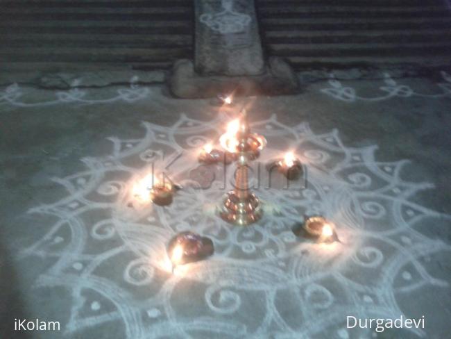 Rangoli: 4th akshaya tiruthiai kolam