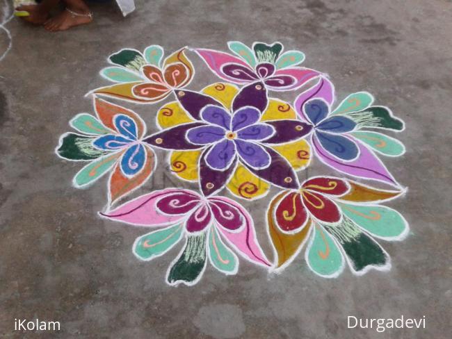 Rangoli: margazhi kolam