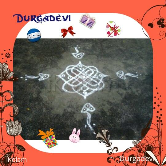 Rangoli: Double stroke chiku kolam Rangoli: Double stroke chiku kolam