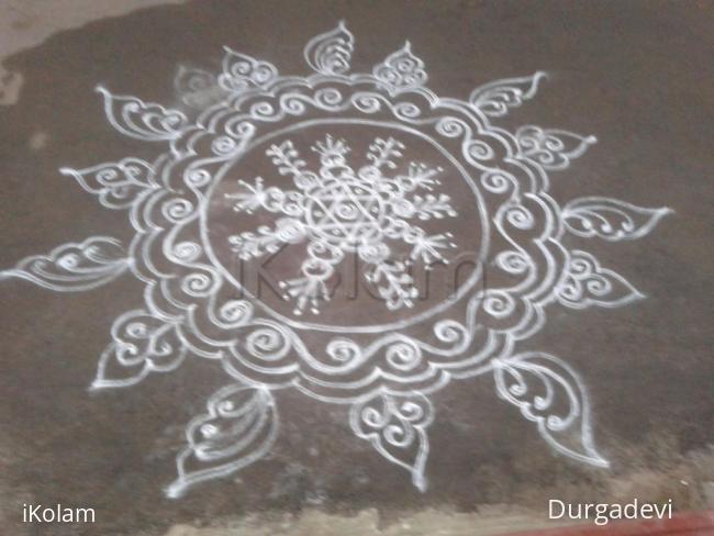 Rangoli: dd friday kolam