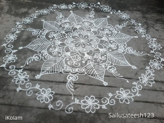Rangoli: Freehand circle kolam Rangoli: Freehand circle kolam
