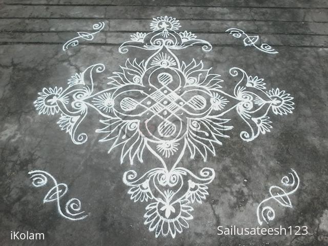 Rangoli: Chikku with decoration. Rangoli: Chikku with decoration.
