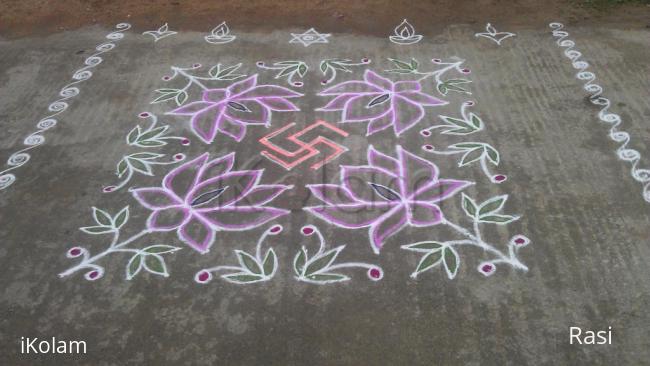 Rangoli: Lotus kolam