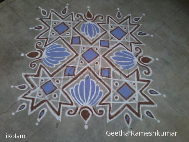 Rangoli: Aadi chevvai kolam