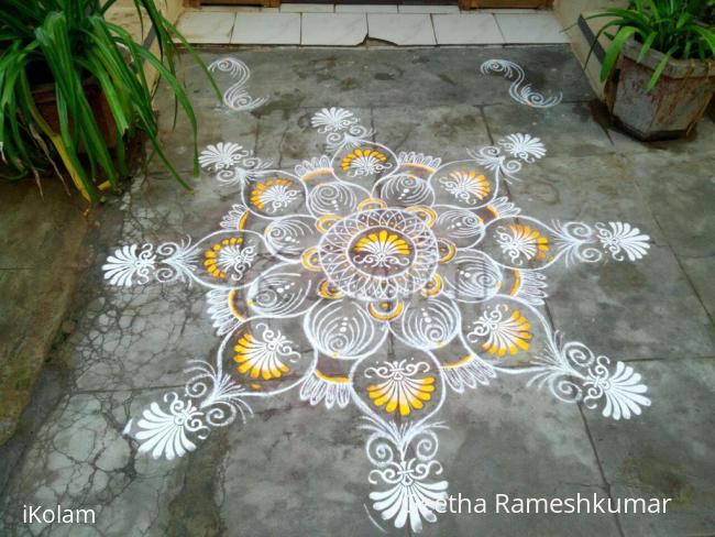 Rangoli: Margazhi kolam 2