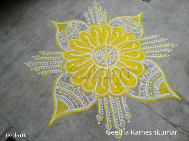 Rangoli: Navarathri day 6 Yellow!