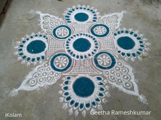 Rangoli: Tuesday kolam!!