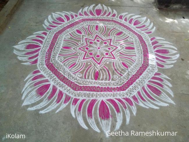 Rangoli: Friday kolam!!