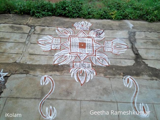 Rangoli: @ my anni's house!