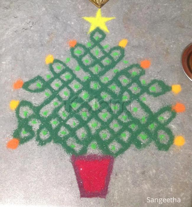 Rangoli: Christmas Tree Sikku Kolam Rangoli: Christmas Tree Sikku Kolam